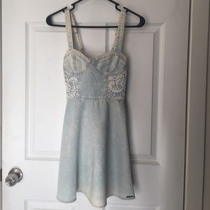 A&F Super cute denim dress