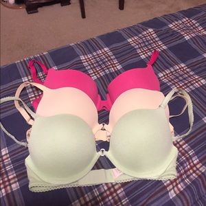 Gilly Hicks 32C bra bundle.