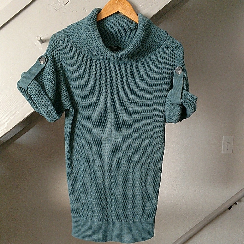 Short sleeve long sweater