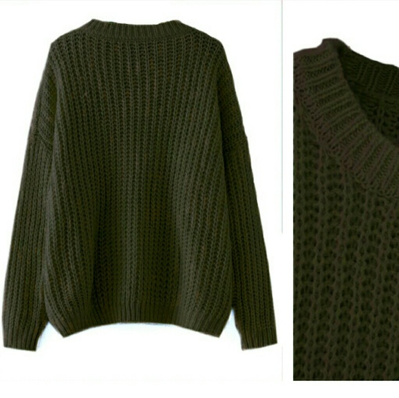 🚨LAST ONE🚨🌿SWEATER WEATHER🌿 - Picture 2 of 6