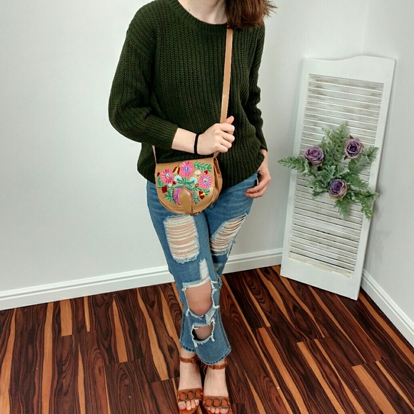 🚨LAST ONE🚨🌿SWEATER WEATHER🌿 - Picture 5 of 6