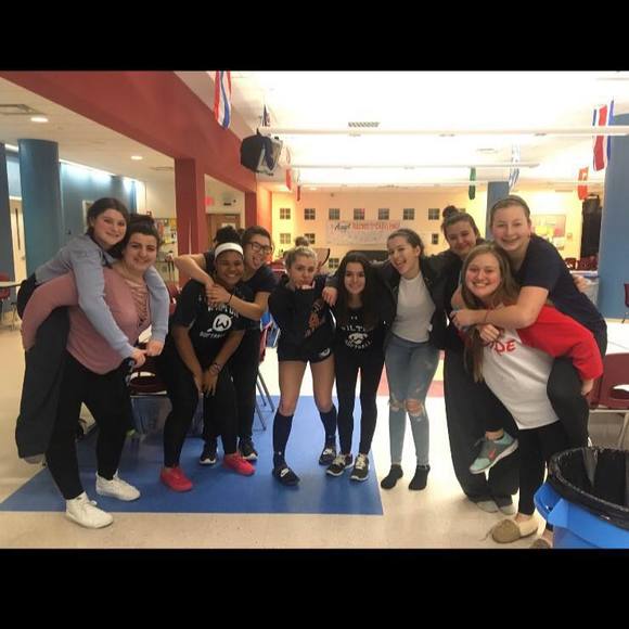 Meet your Posher, Julianna - Picture 1 of 1