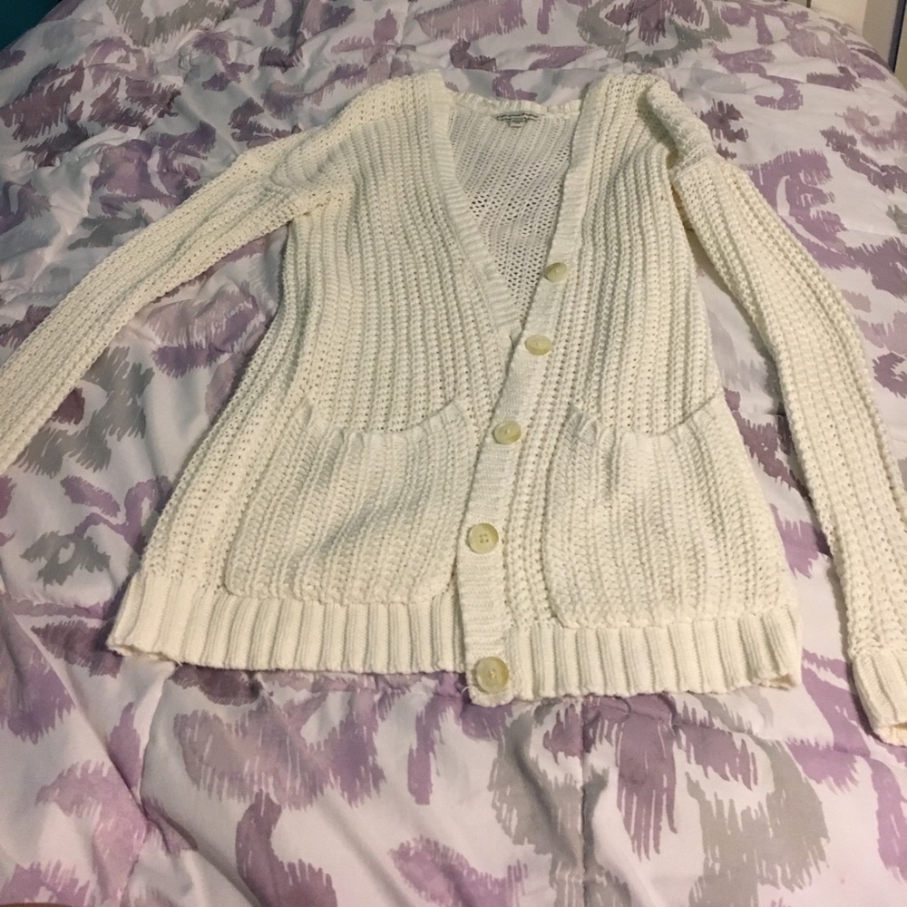 American Eagle Off White Cardigan