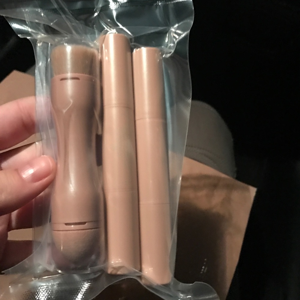 Kim kardashian contour kid medium