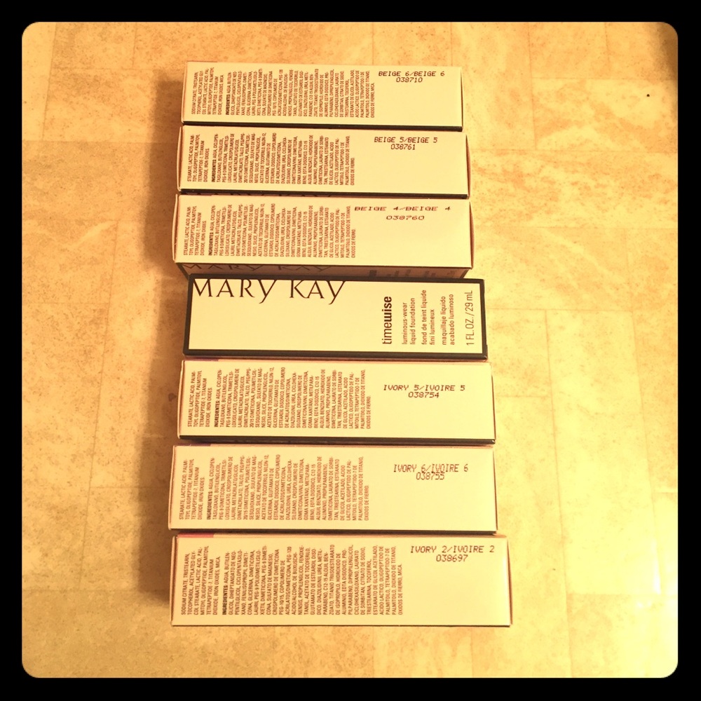 Mary Kay timewise foundation