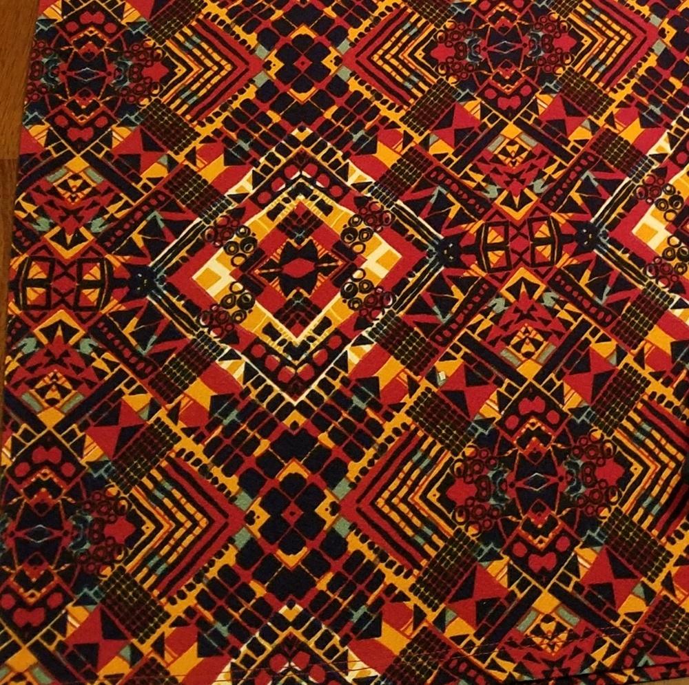 🛍Price drop👢Lularoe cassie xl