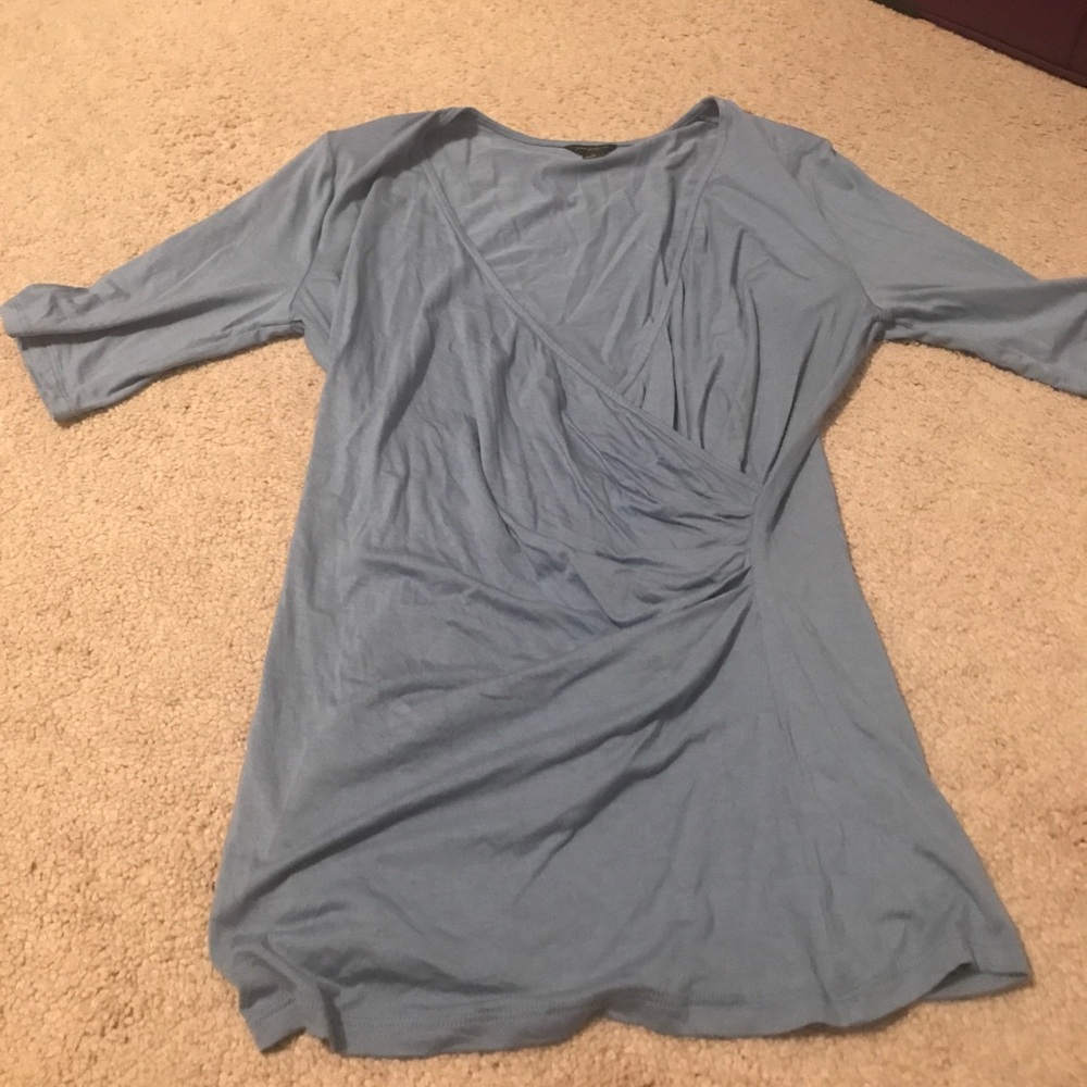 Ann Taylor v-neck top