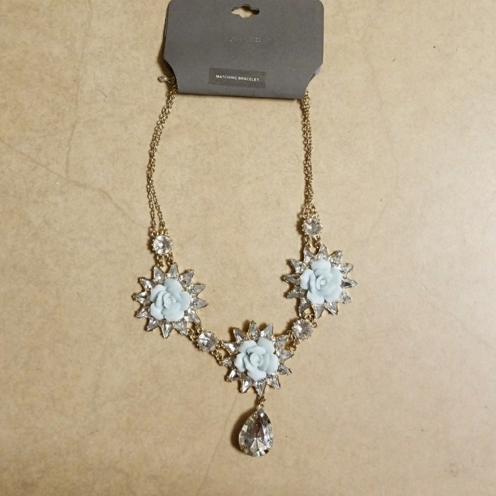 EXPRESS necklace