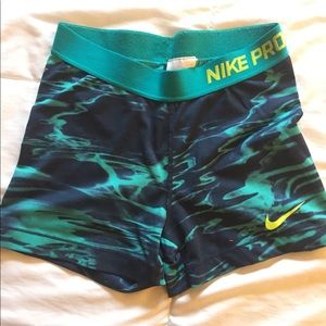Nike Pro Compression Shorts 💚