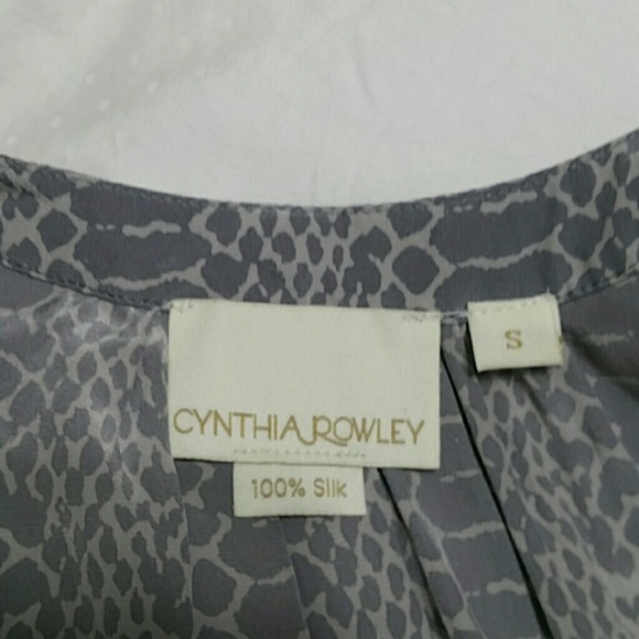 Cynthia Rowley printed gray silk blouse - Picture 4 of 8