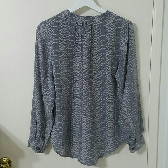 Cynthia Rowley printed gray silk blouse - Picture 3 of 8