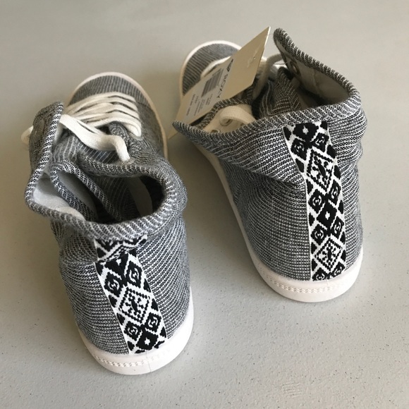 {Roxy} Rory Striped Canvas Mid Tops - Picture 4 of 7