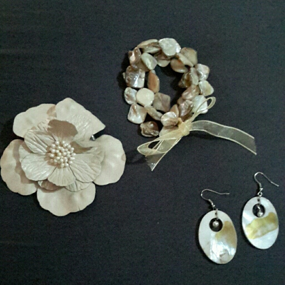 Bracelet,  earring & hair clasp