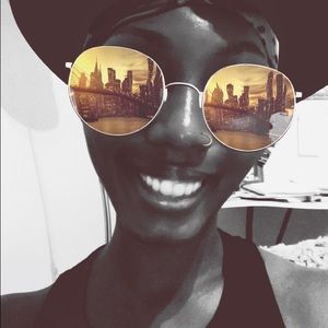 Meet your Posher, Sabrina