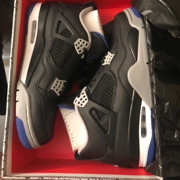 Retro 4 Alternates size 10 - Picture 2 of 3