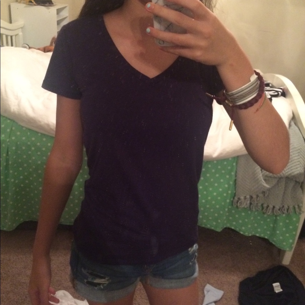 X small Mudd dark purple t shirt/ v neck