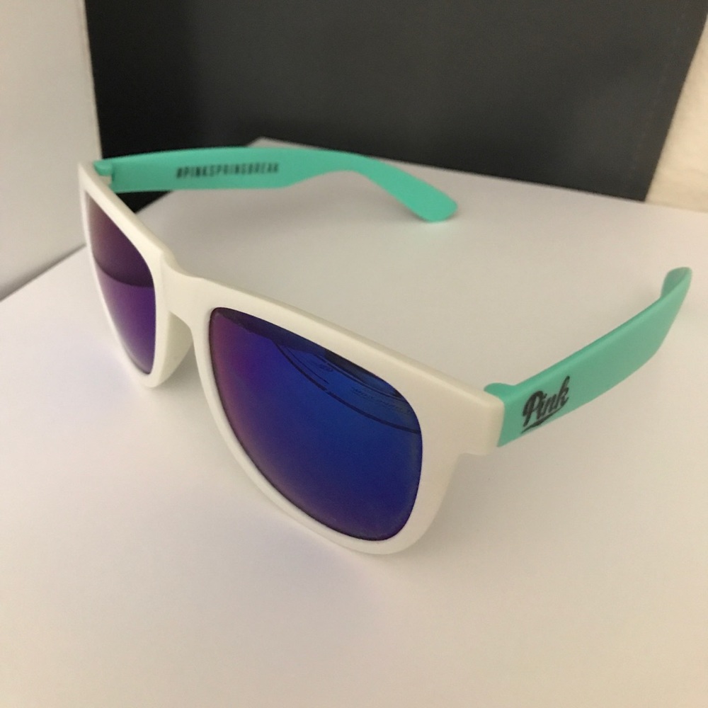 VS PINK sunglasses
