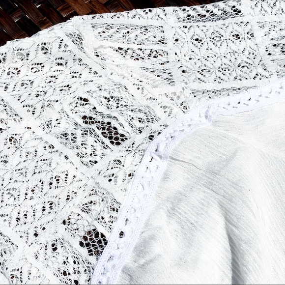 HOST PICK!Casual Loose Lace Sexy V-Neck Summer Top - Picture 5 of 5