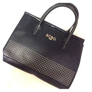 FLASH SALE 💥🛍NWOT Studded BCBG Paris handbag