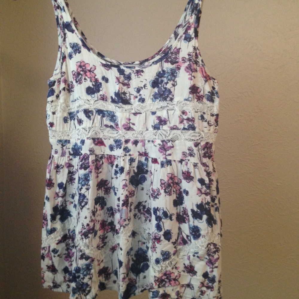 American Eagle top
