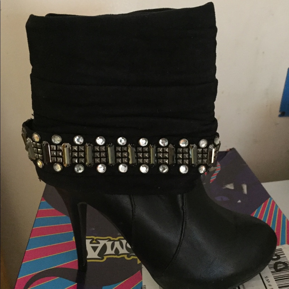 Ankle boots
