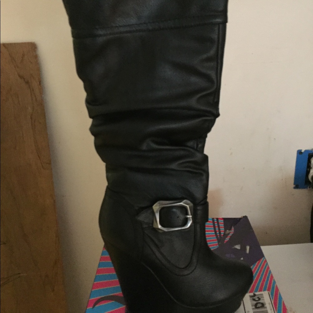 Mid Knee-high boots new never used size 6 1/2