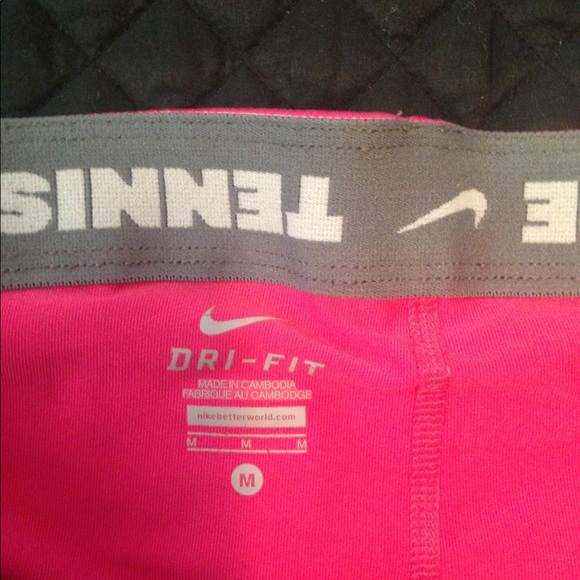 Nike Dri-fit tennis shorts - Picture 3 of 3