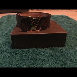 UA Louis Vuitton belt