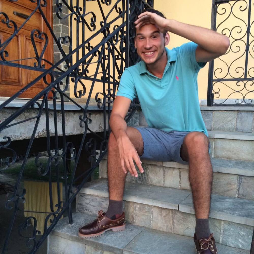 Meet your Posher, Farantos