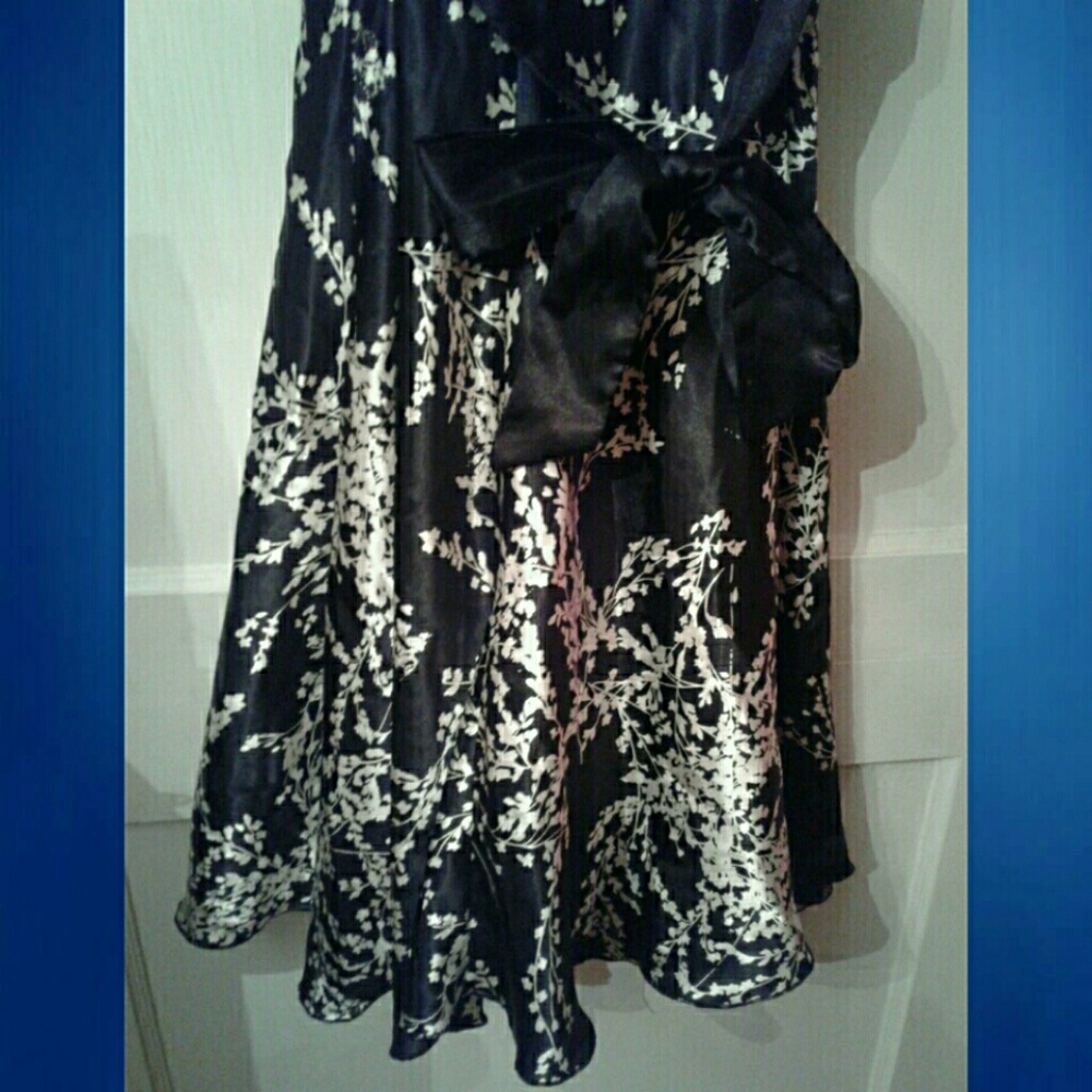 5 for $25 Speechless Black and White Empire Dress - Picture 7 of 7