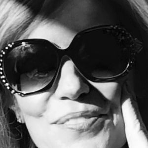 Meet your Posher, Suzanne