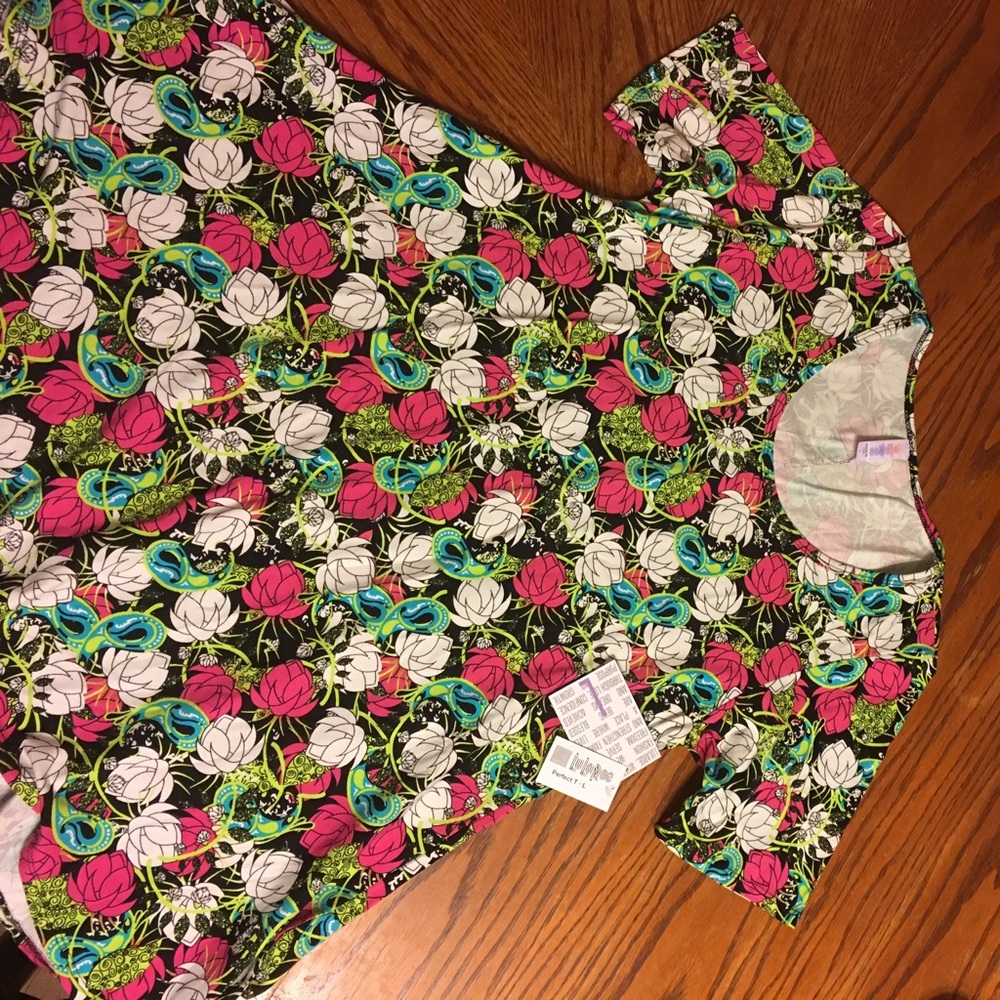 LuLaRoe Perfect T