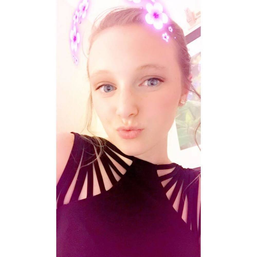 Meet your Posher, Mikala