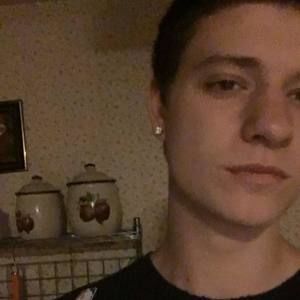 Meet your Posher, Dylan