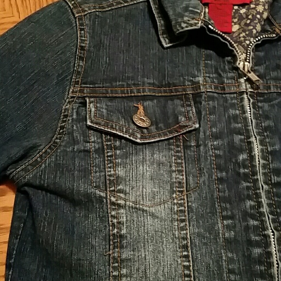 Jean Jacket - Picture 2 of 8