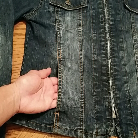 Jean Jacket - Picture 3 of 8