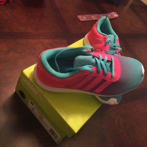 Kids Adidas Neo Lite Racer Size 2