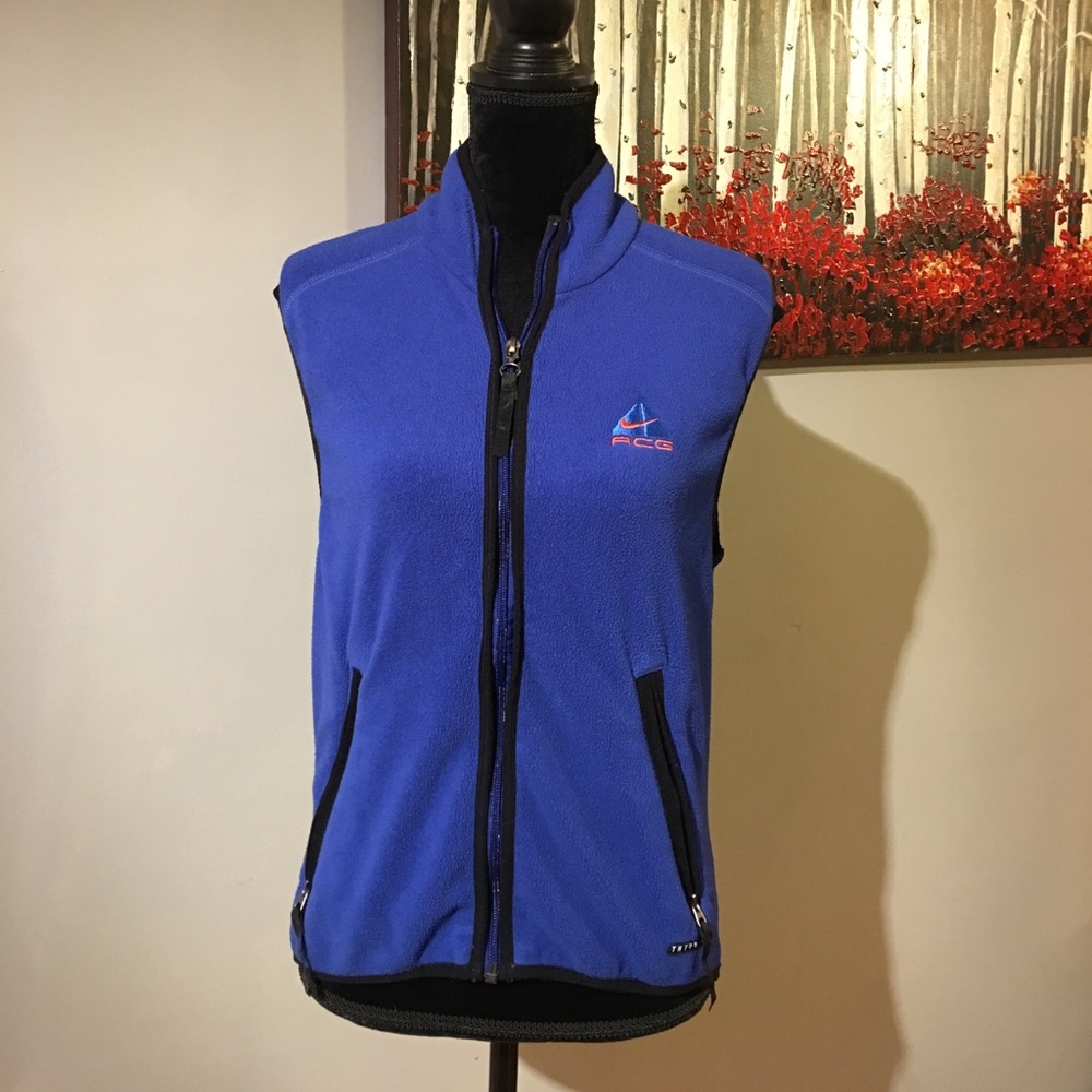 Nike vest