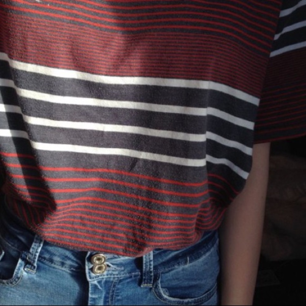 90's Striped Tee ✨