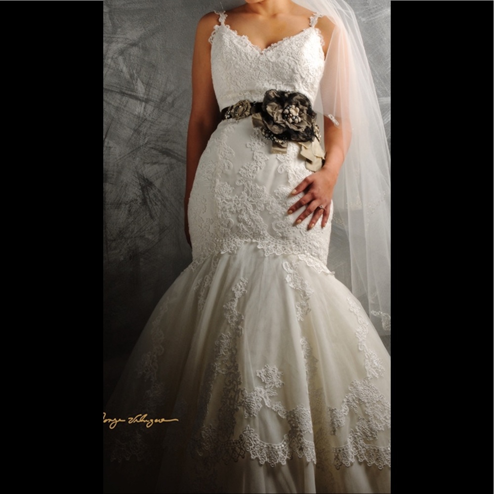 Sexy wedding dress belt not included