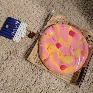 CAFE DE N JUMBO PINK MARBLE COOKIE SQUISHY SLOW RI