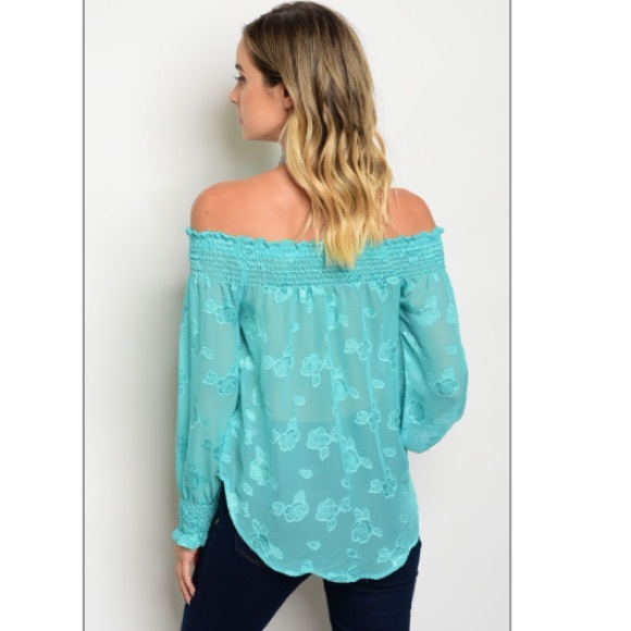 Beautiful jade off shoulder top - Picture 2 of 2