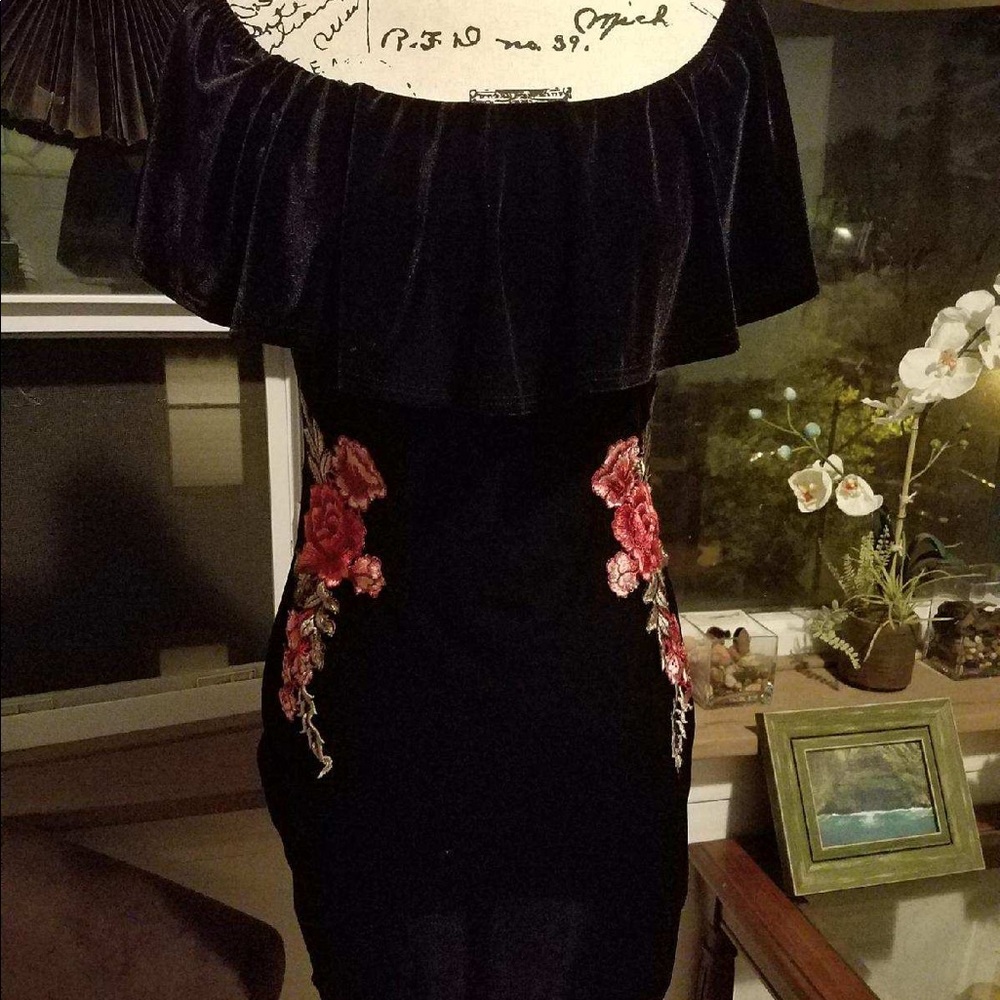 Off-shoulder black velvet cocktail dress