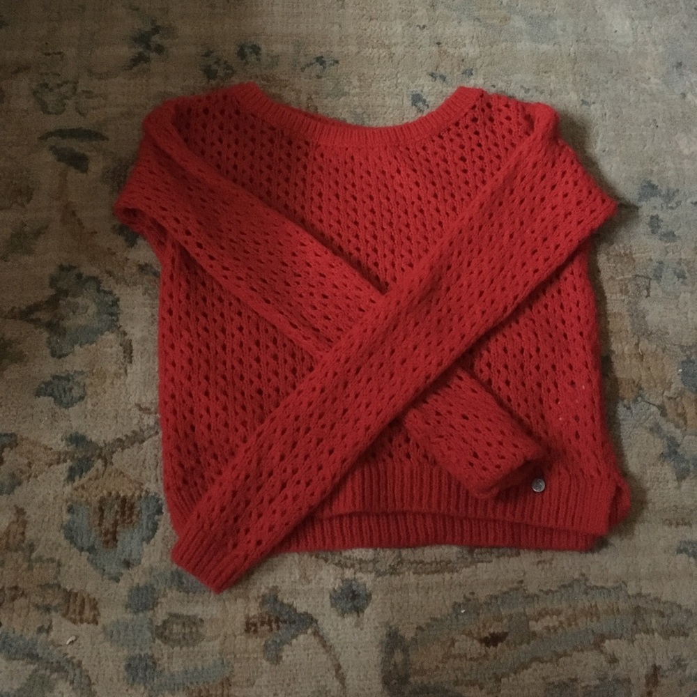 Abercrombie and Fitch Cropped Red Sweater small