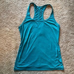 Gap Fit Breathe tank top. M