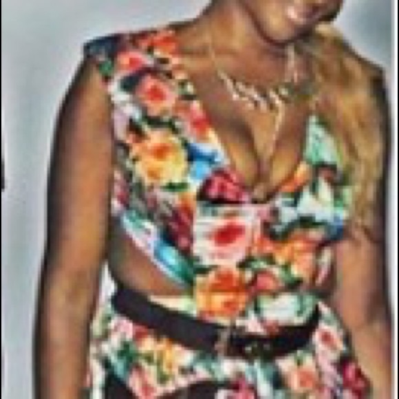 Floral, Open Back Dress - Picture 4 of 4