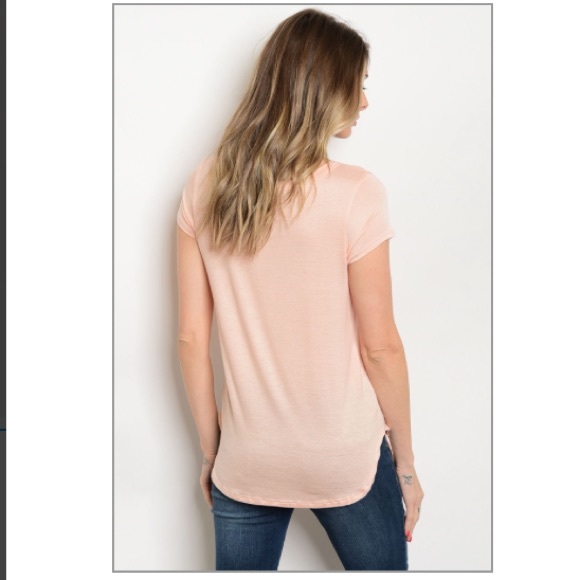 Light peach graphic top - Picture 2 of 2