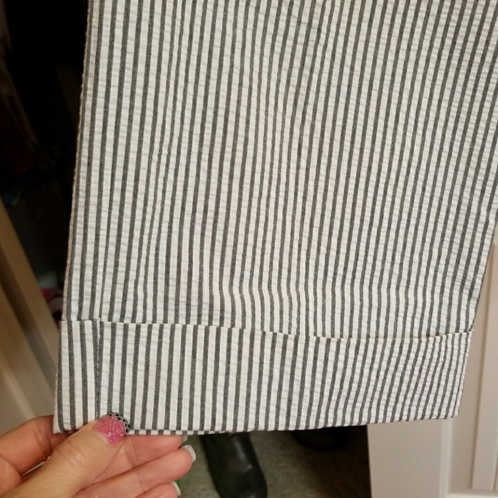Liz Claiborne seersucker pants - Picture 3 of 4