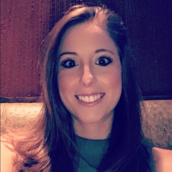 Meet your Posher, Angela - Picture 1 of 1