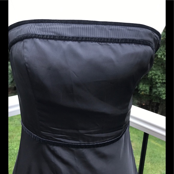 🎉😎🎉HP🎉😎🎉 LOFT Strapless Black Dress Size 4 - Picture 2 of 6